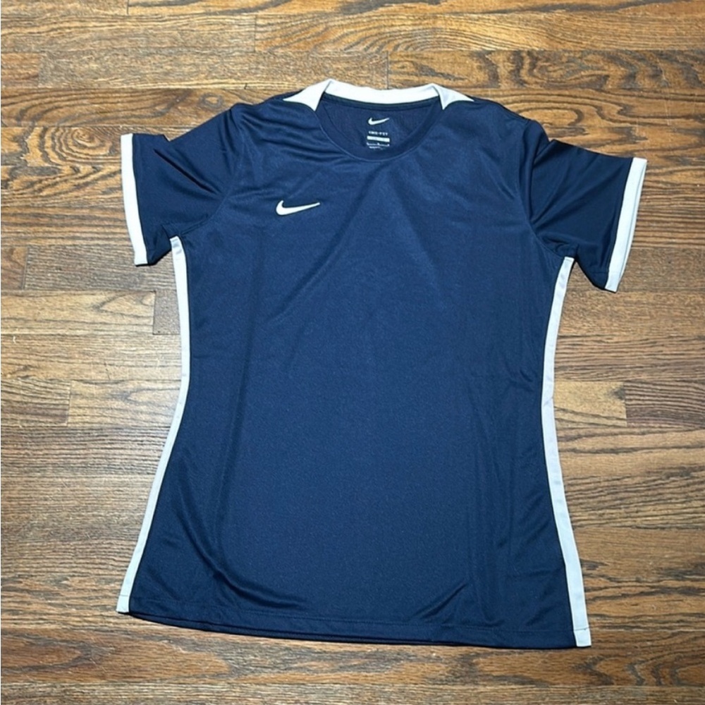New Nike Dri-Fit Slim Fit Large Shirt